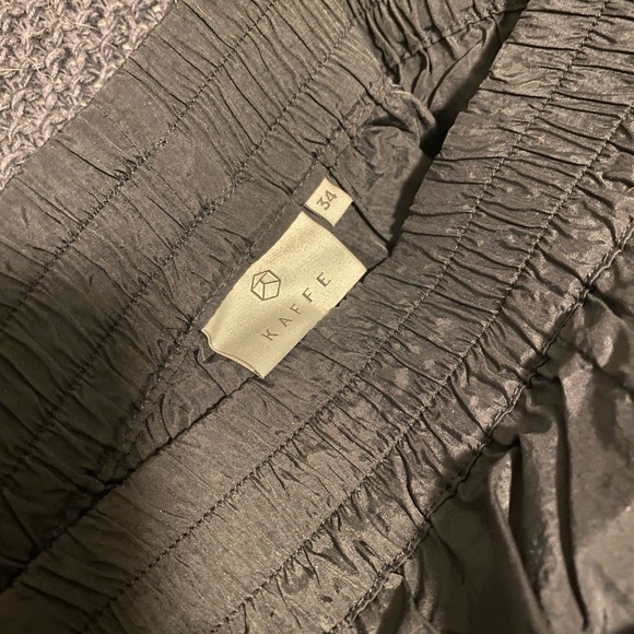 Kamarie Cargo Trousers - Picture 4 of 5